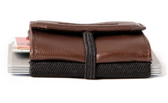 Space Wallet Pull - Black Chocolate