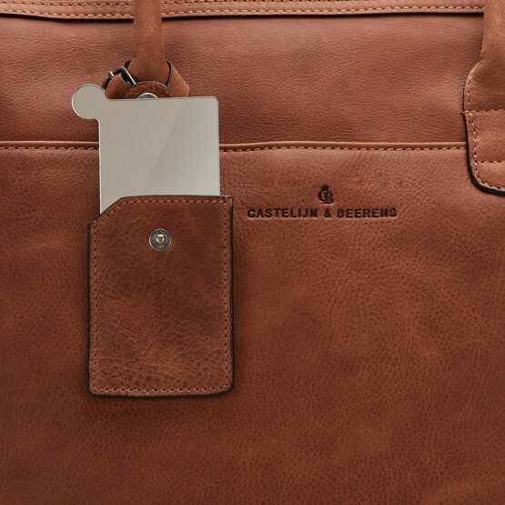 Carisma Laptop Shoulder Bag 15.6&quot; RFID Cognac