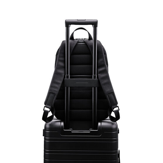 Gion Backpack en noir taille S