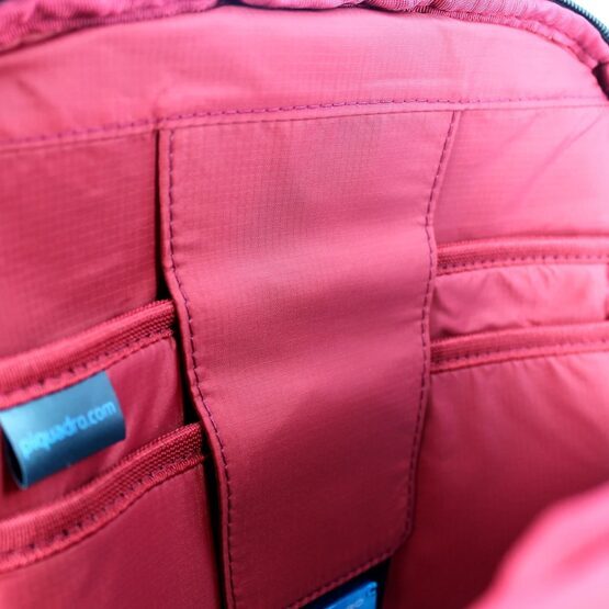Sac à dos pour ordinateur portable avec compartiment pour iPad et dispositif antivol Gris/Rouge